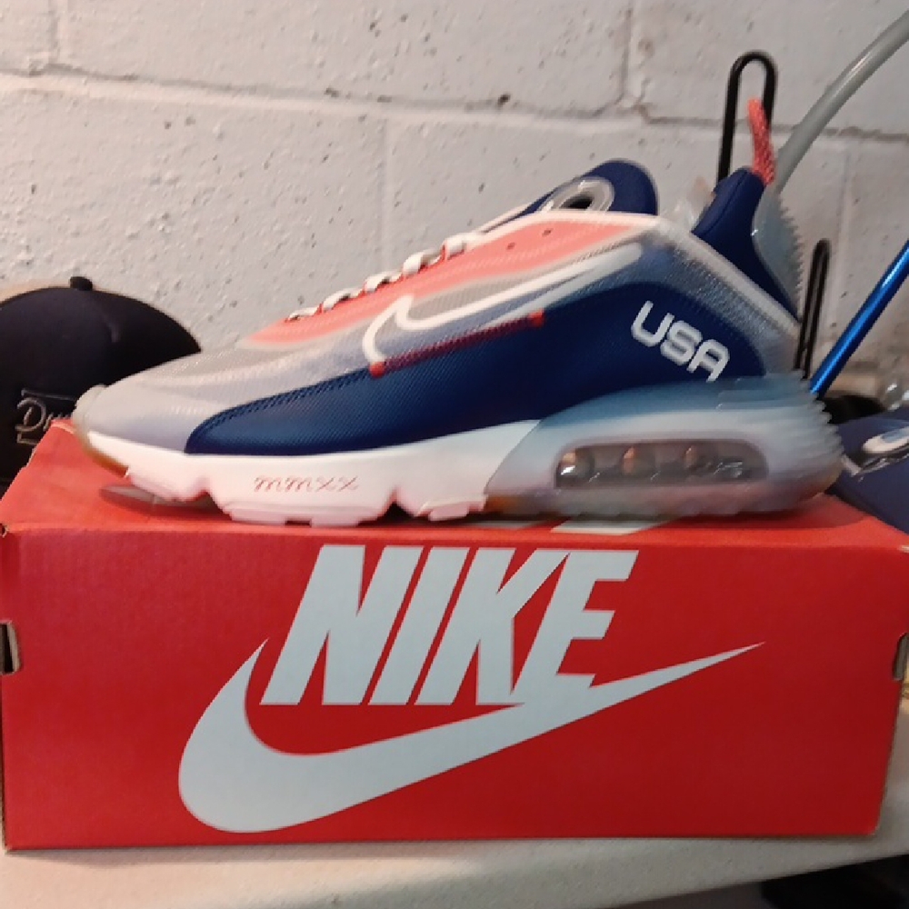 Nike Air Max 2090 USA Sneakers